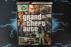 Grand Theft Auto IV Bradygames Signature Series Guide with Poster/Map